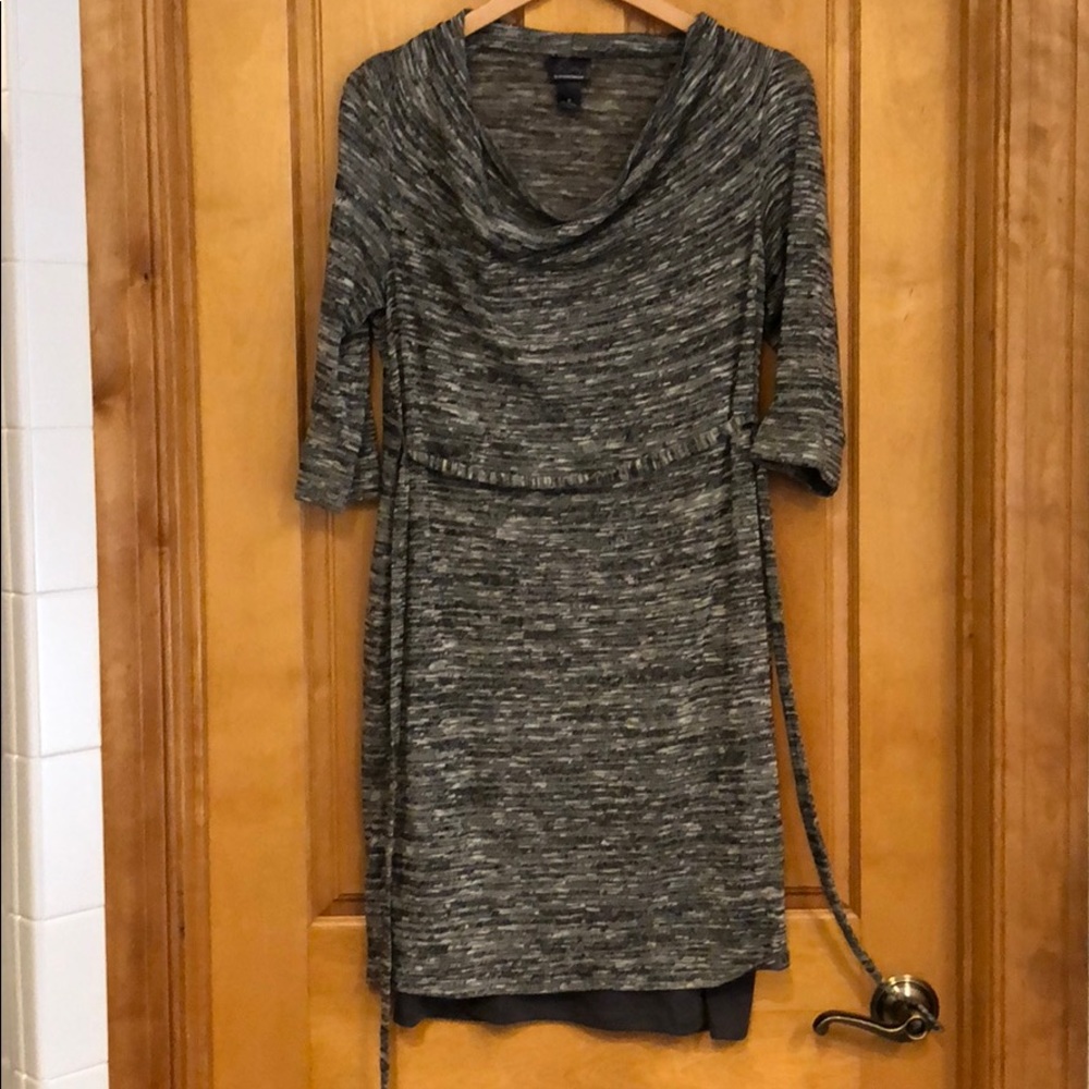 Lined maternity dress